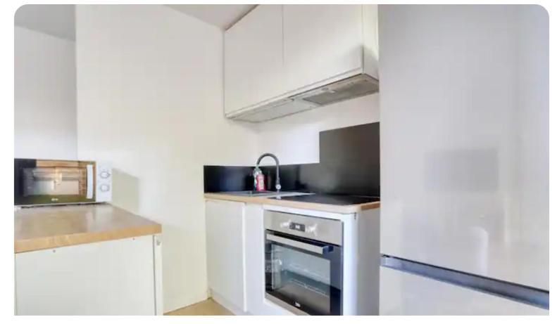 Comme Chez Vous Appartement 2 Chambres Nanterre Esterno foto